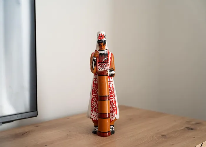 Barrikada-e * 地拉那